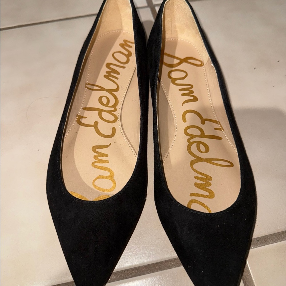 Sam Edelman Black Flats Sleek Minimalist Design